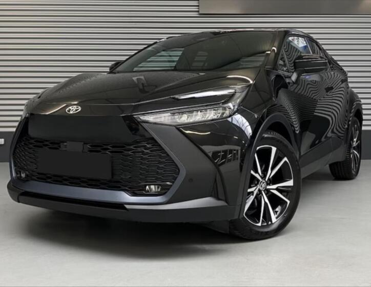 Toyota C-HR 2