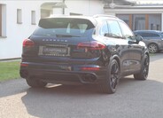 Porsche Cayenne 4