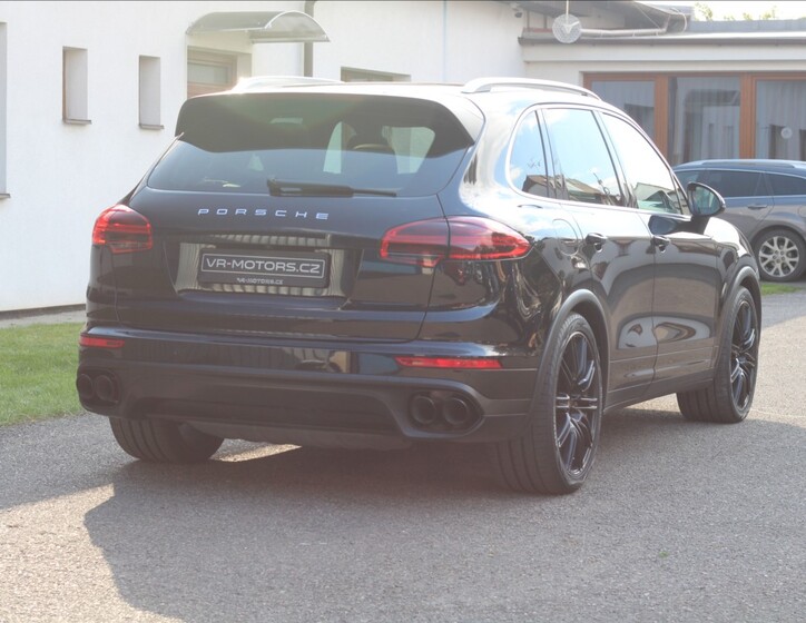 Porsche Cayenne 4