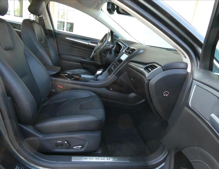 Ford Mondeo 22