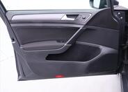 Volkswagen Golf 11