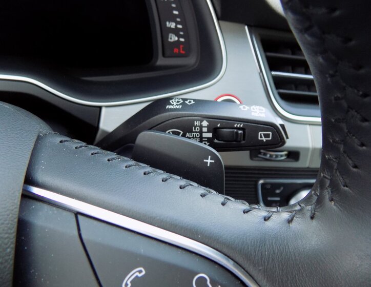 Audi SQ7 30