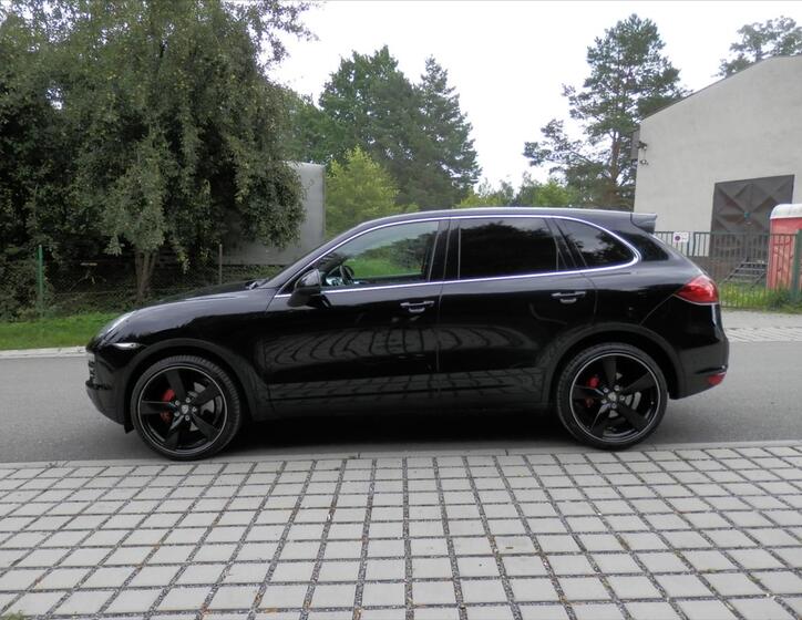 Porsche Cayenne 6