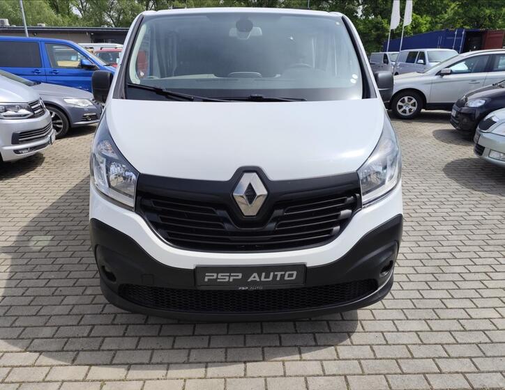 Renault Trafic 10