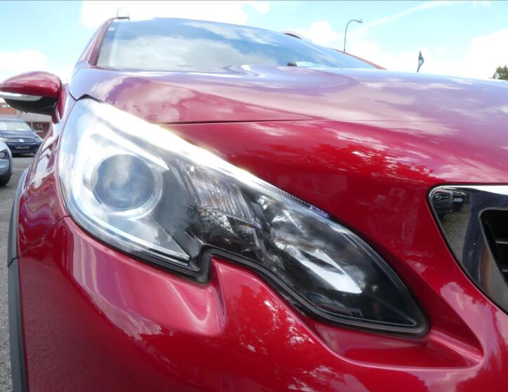 Peugeot 2008 5