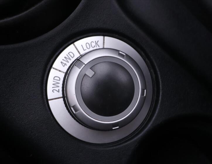 Peugeot 4007 26