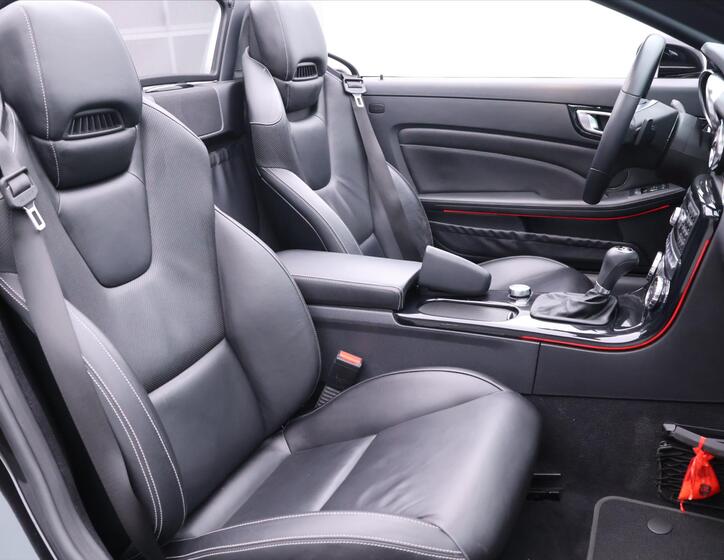 Mercedes-Benz SLK 21