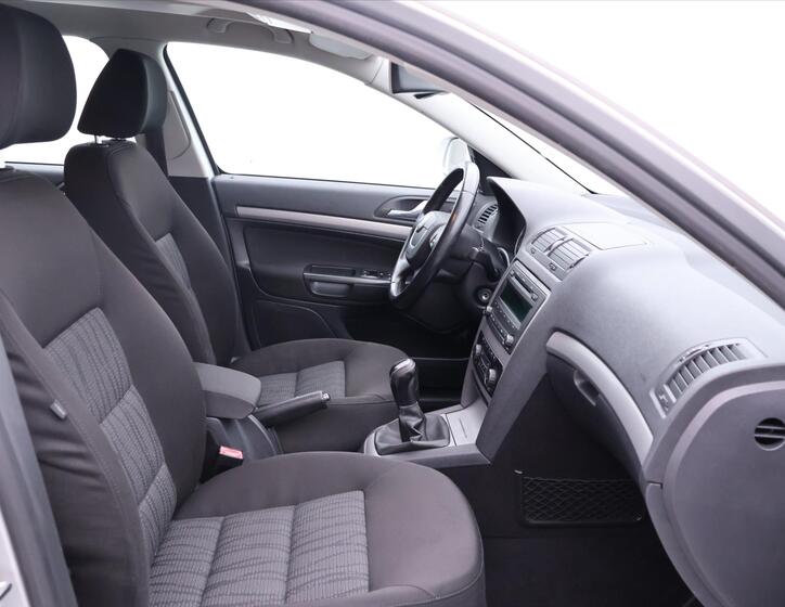 Škoda Octavia 14