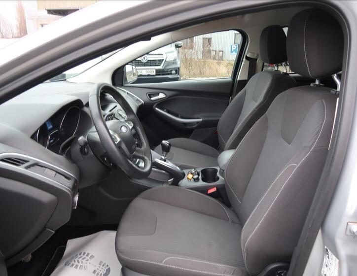 Ford Focus 12