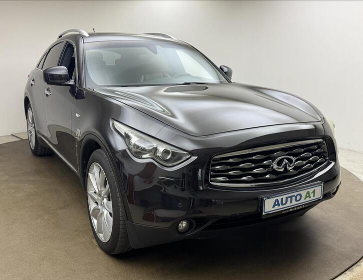 Infiniti FX30 3