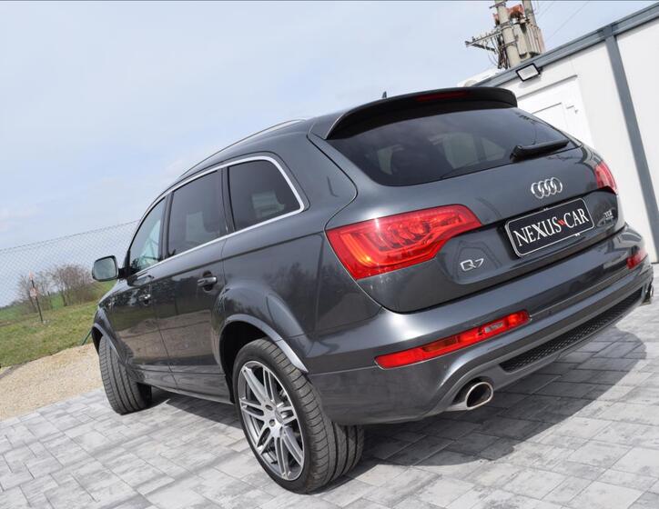 Audi Q7 7