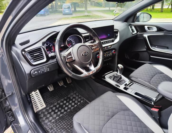 KIA ProCeed 18