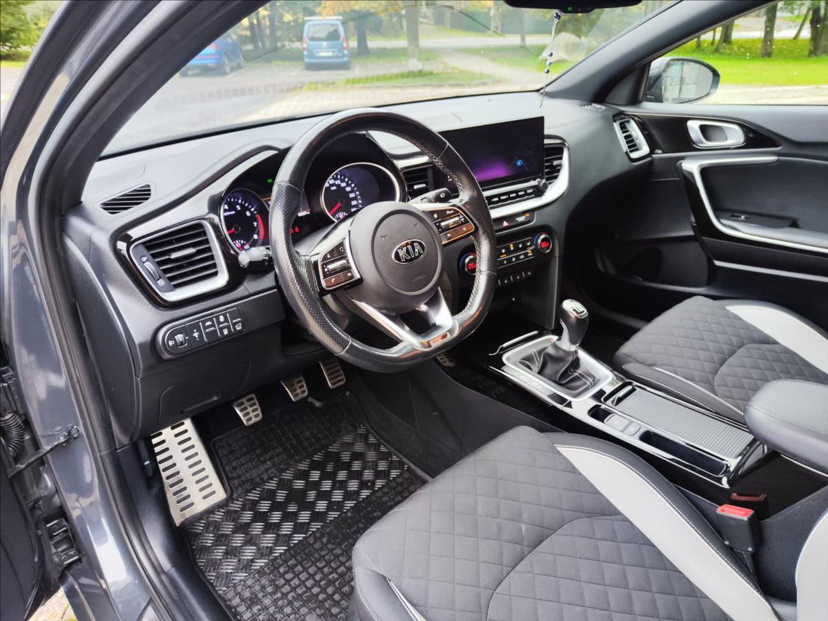 KIA ProCeed