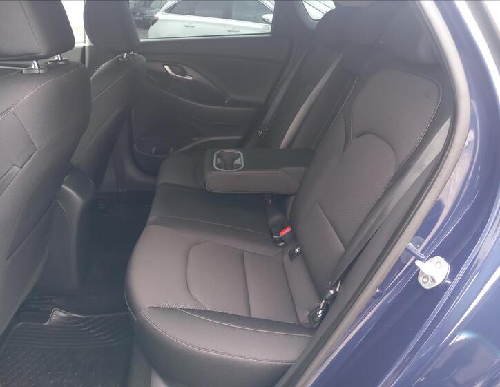 Hyundai i30 19