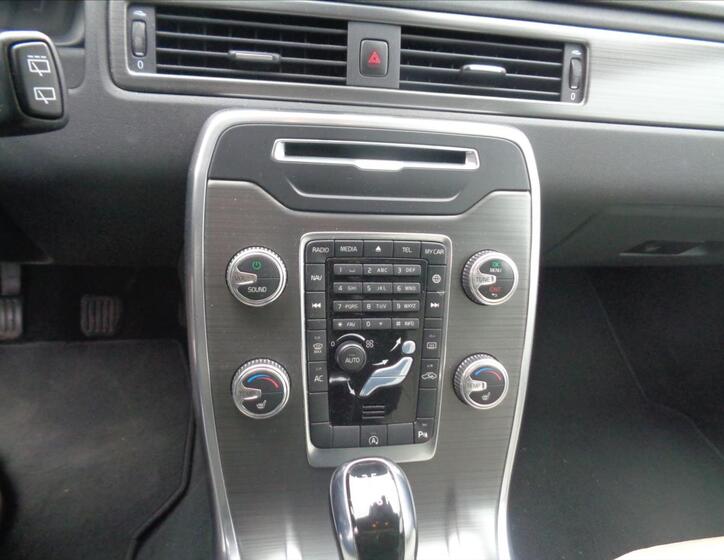 Volvo V70 16