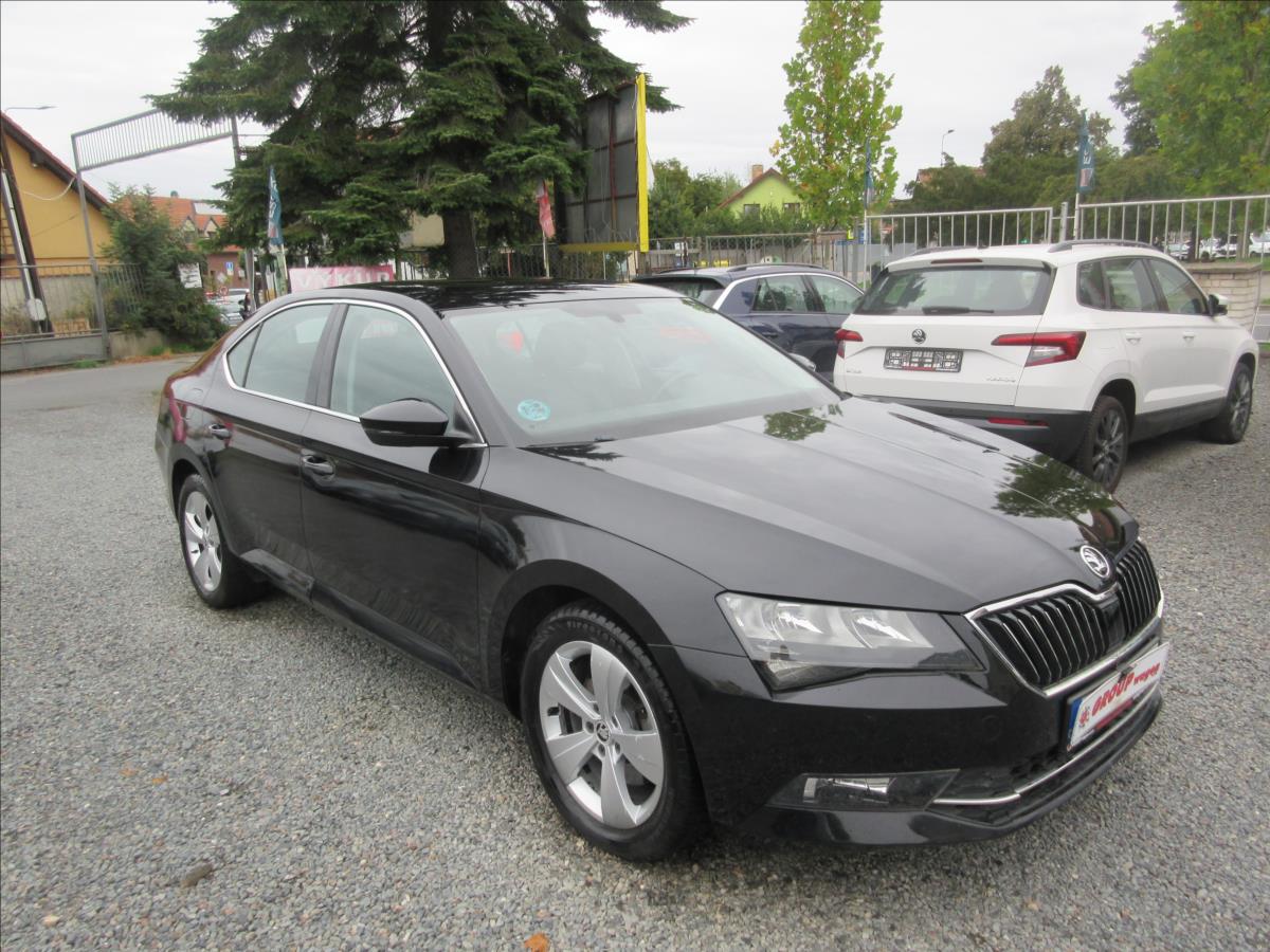 Škoda Superb