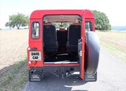 Land Rover Defender 9
