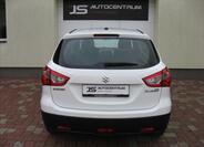 Suzuki S-Cross 8