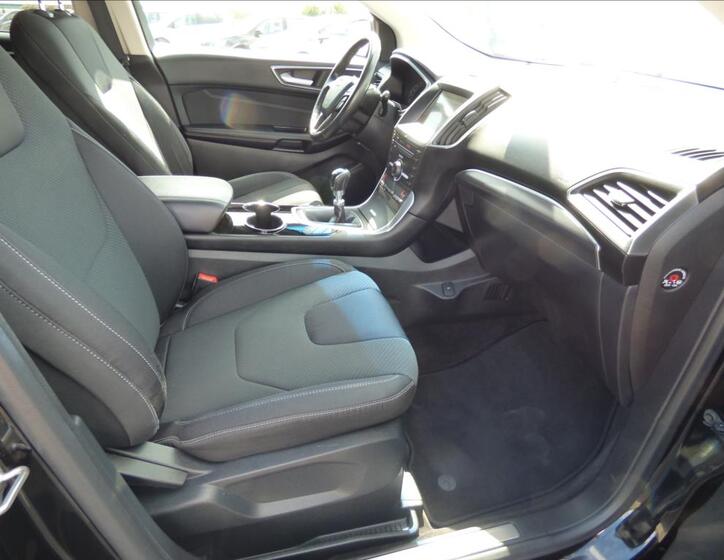 Ford Edge 57