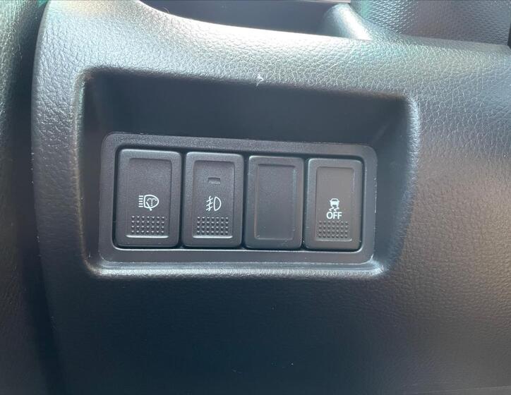 Suzuki Swift 18