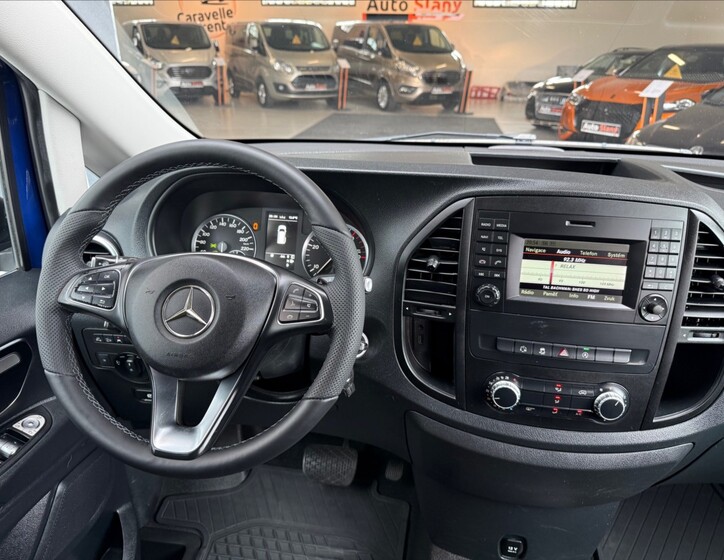 Mercedes-Benz Vito 13