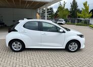 Toyota Yaris 7