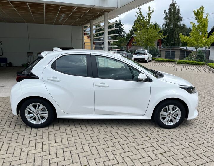 Toyota Yaris 7