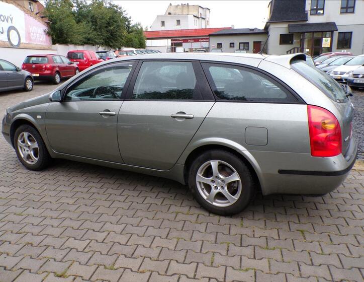 Nissan Primera 6