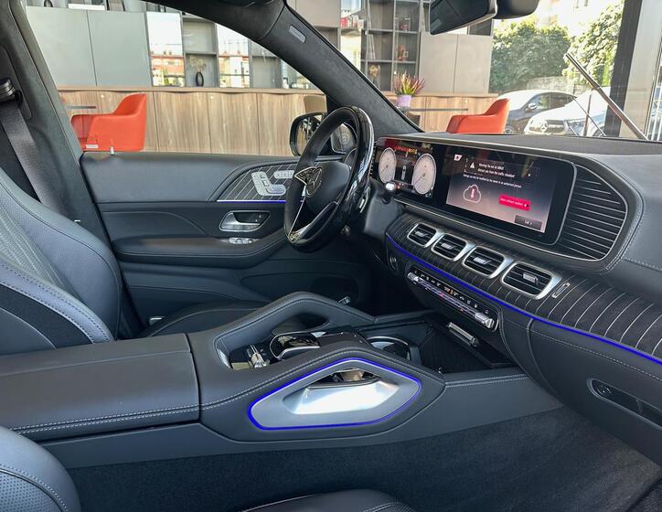 Mercedes-Benz GLS 7