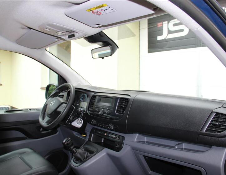 Opel Vivaro 24