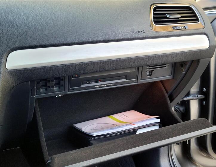 Volkswagen Golf 35