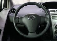 Toyota Yaris 14