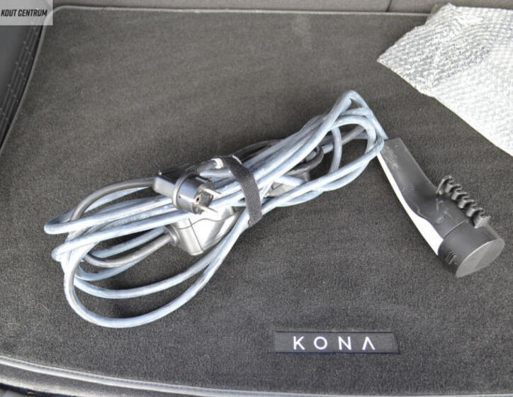 Hyundai Kona 21