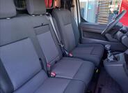 Toyota ProAce 8