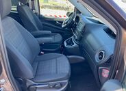 Mercedes-Benz Vito 10