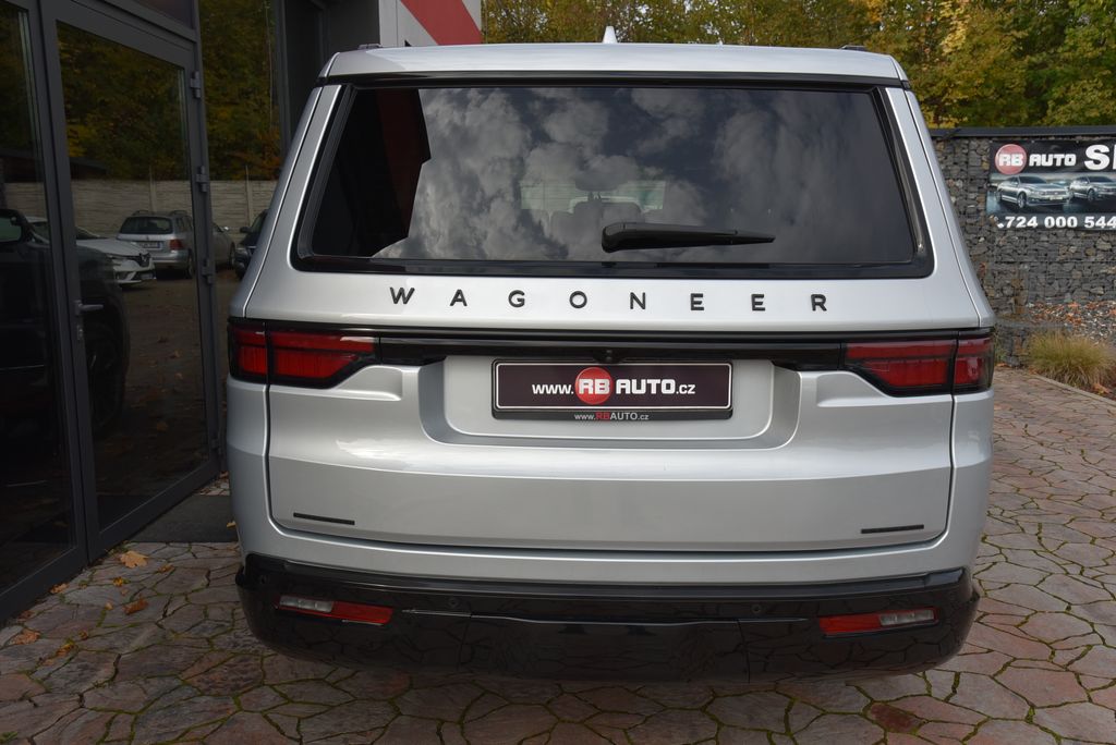 Jeep Wagoneer
