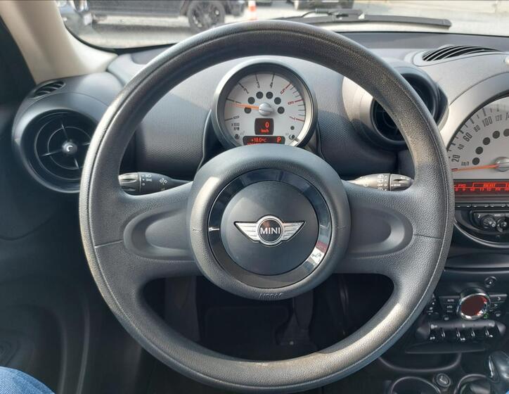 Mini Countryman 21
