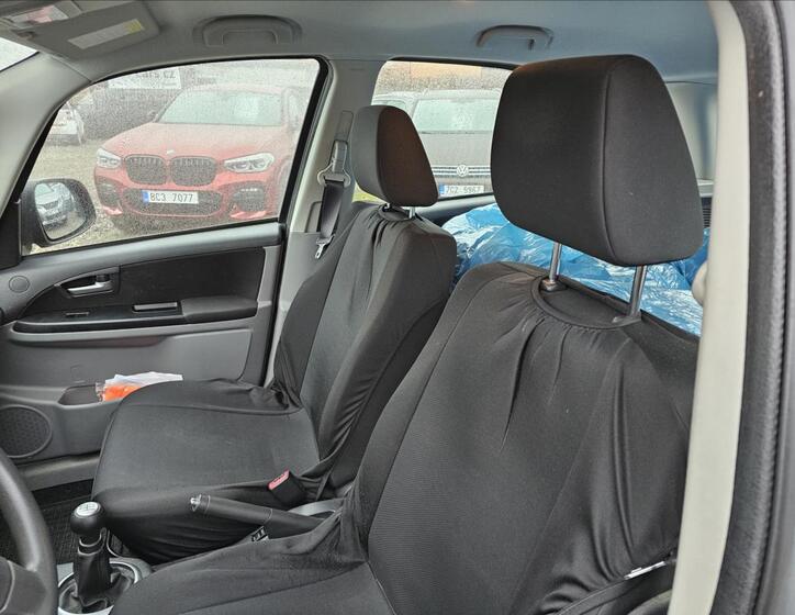 Suzuki SX4 10