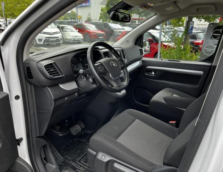 Toyota ProAce Verso 11