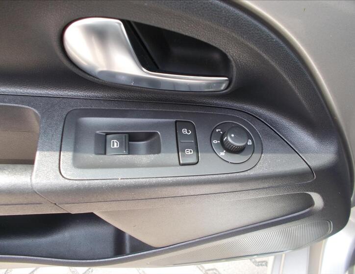 Volkswagen up! 22