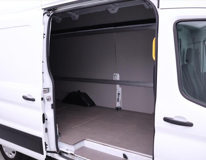 Ford Transit 13