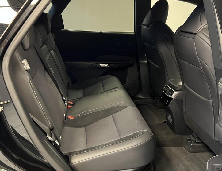 Lexus RX 500h 10