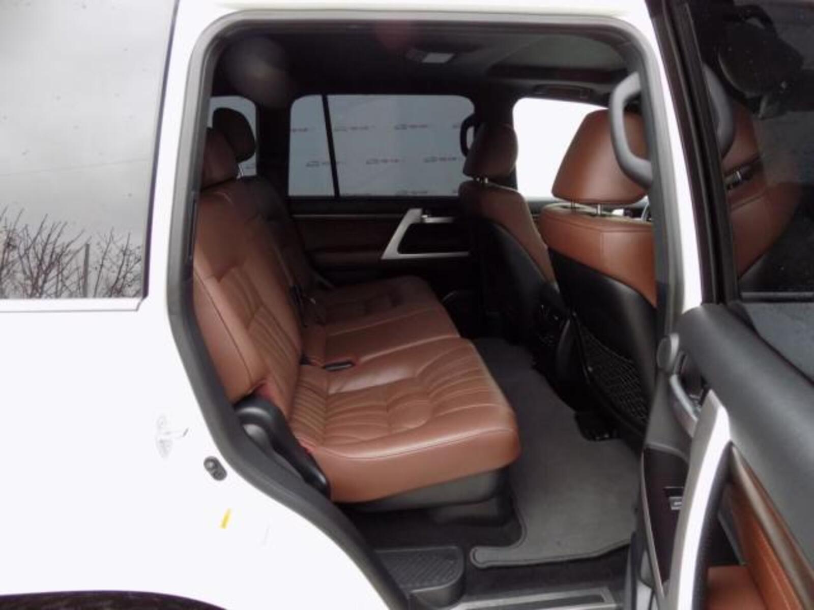 Toyota Land Cruiser 18