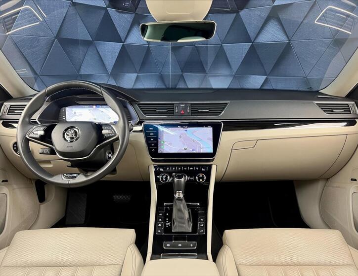 Škoda Superb 10
