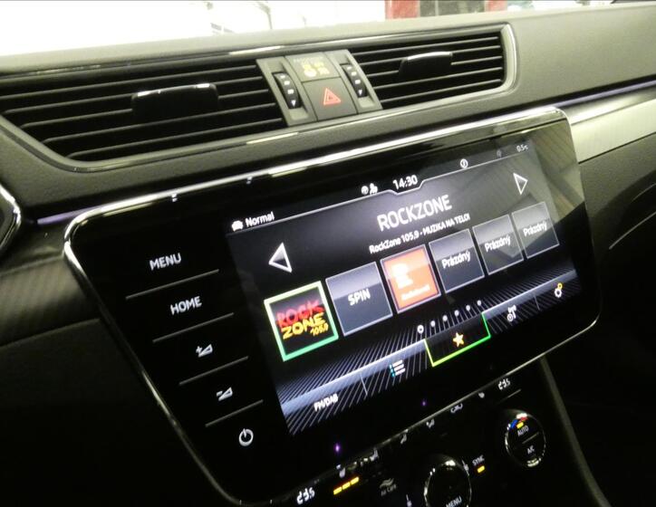 Škoda Superb 10