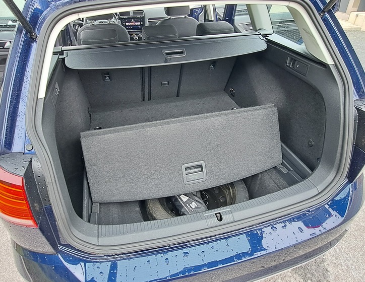 Volkswagen Golf 12