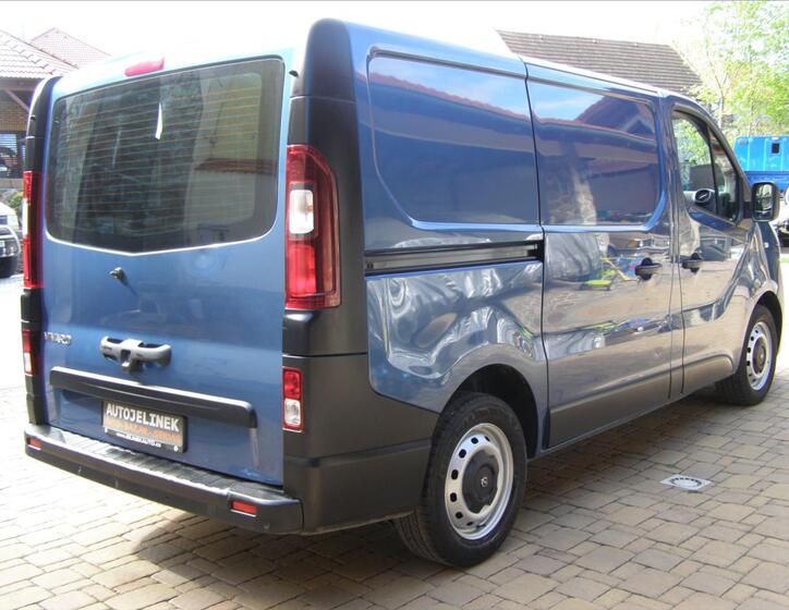 Opel Vivaro 5