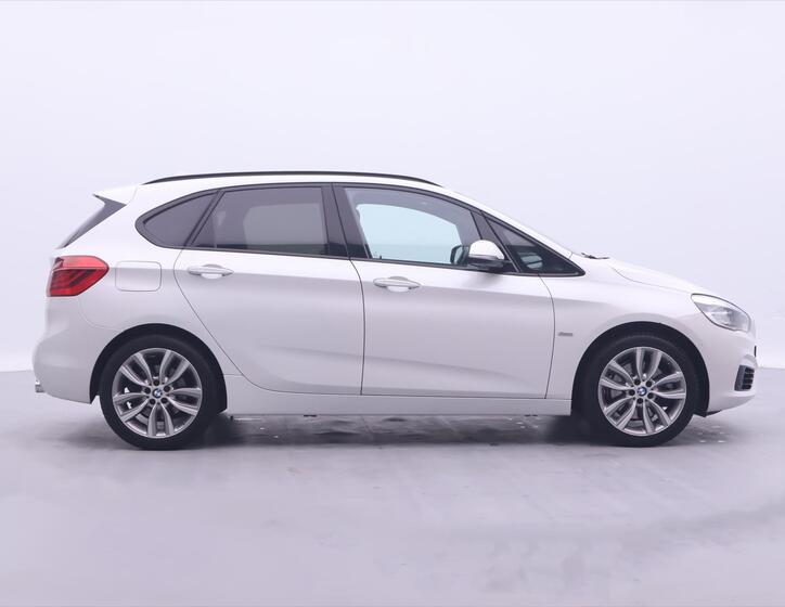 BMW Řada 2 8