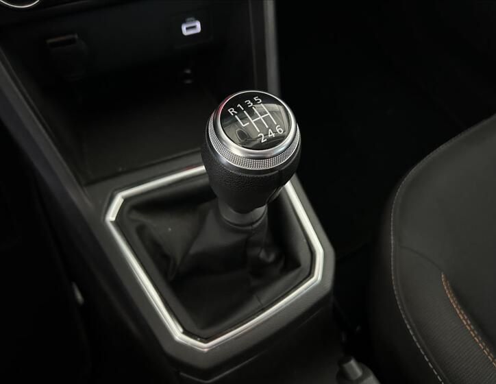 Dacia Sandero 24