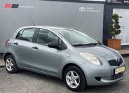 Toyota Yaris 1